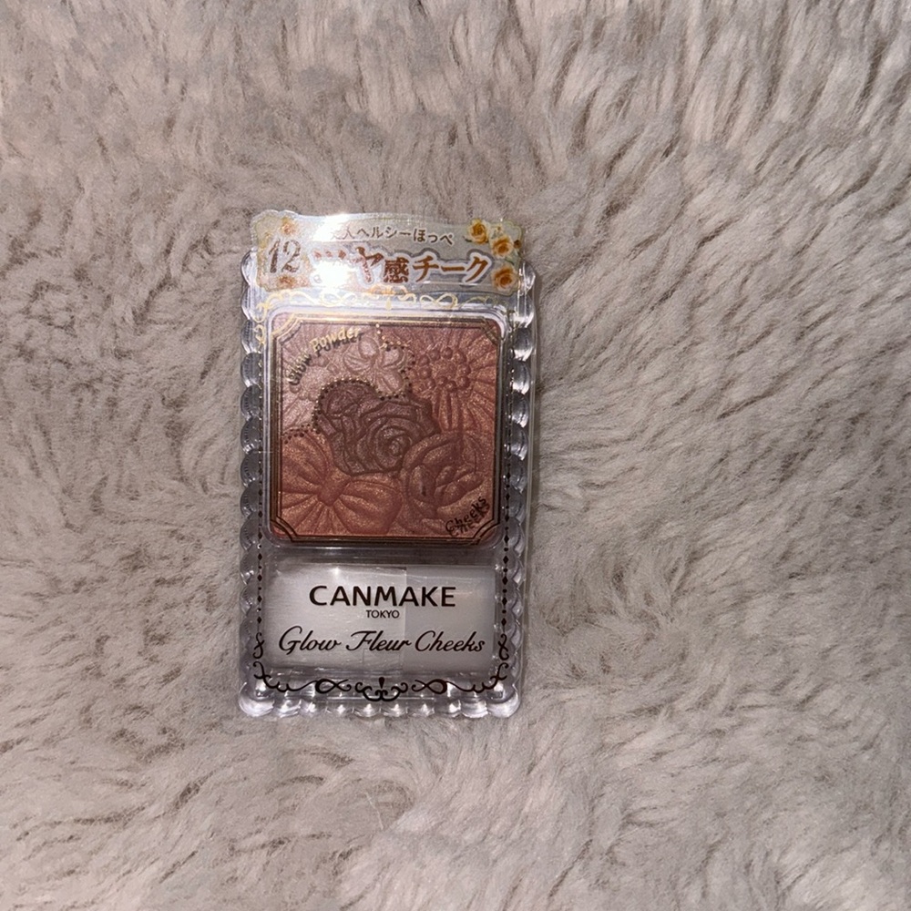 Canmake Glow Fleur Cheeks 12